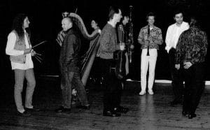 Kunstmusik_ der_ Gegenwart-Beitragsbild_Jedem Anfang-oh_ton_ensemble-Delmenhorst-Kleines_Haus-300x186